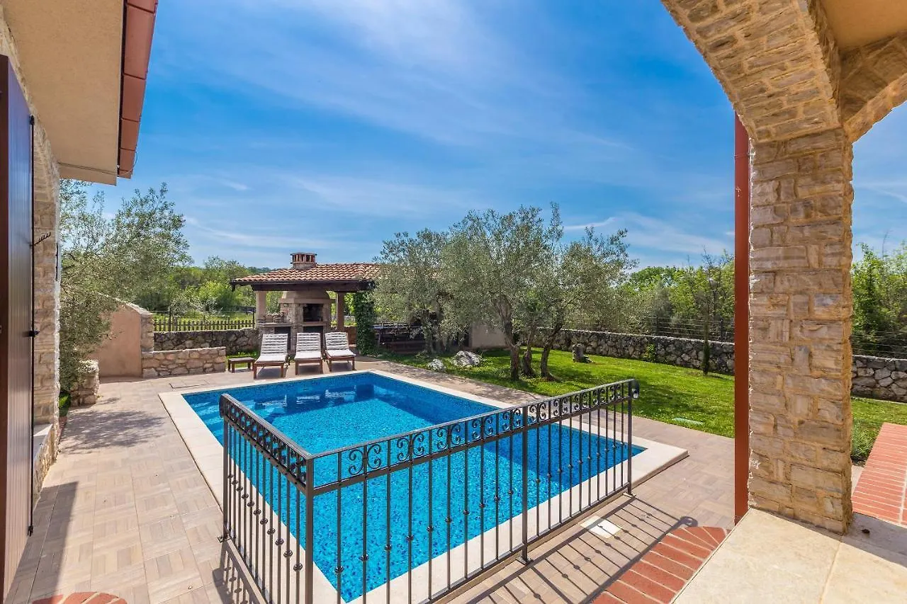 Holiday home Holiday House Casa D'Oro Strilcici